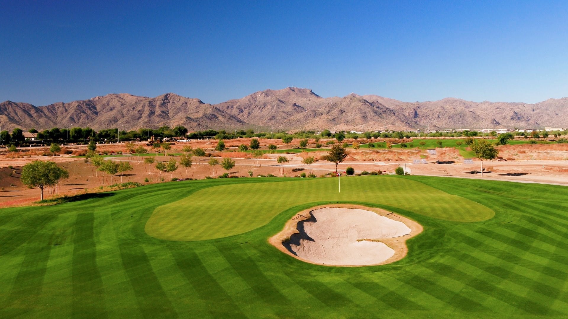 Golf course in Phoenix Arizona with mountain in the background